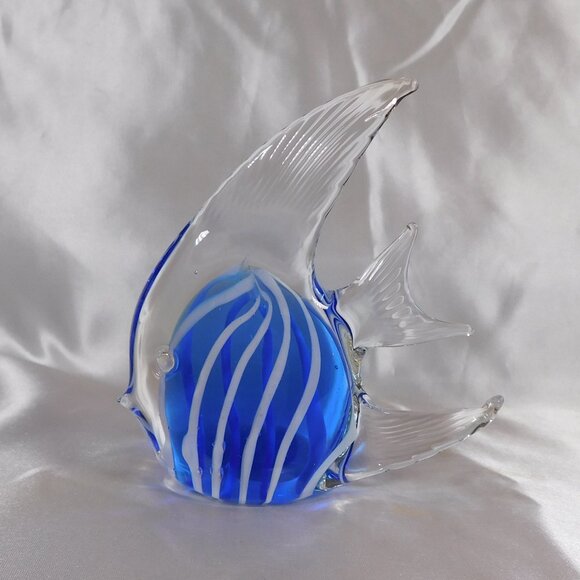 Lot of Five Glass Fish Paperweights - Picture 1 of 10